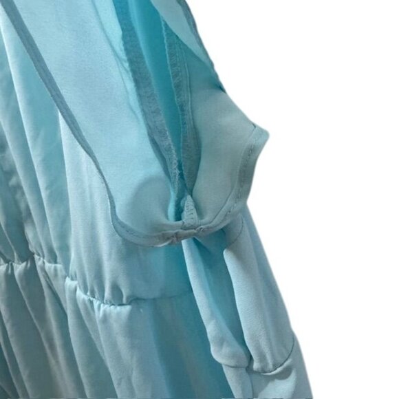 Torrid Womens Light Blue V-Neck Flutter Sleeve Tunic Top Size 3 Polyester Blend - Picture 10 of 12